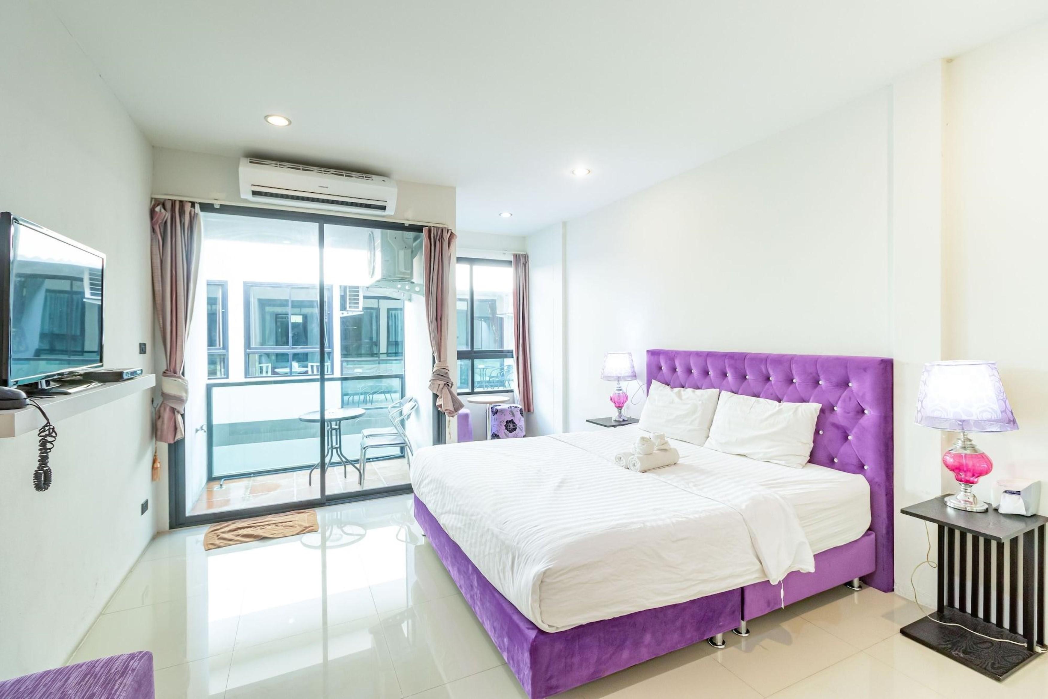 The Pool Resort Bangkok Ngoại thất bức ảnh